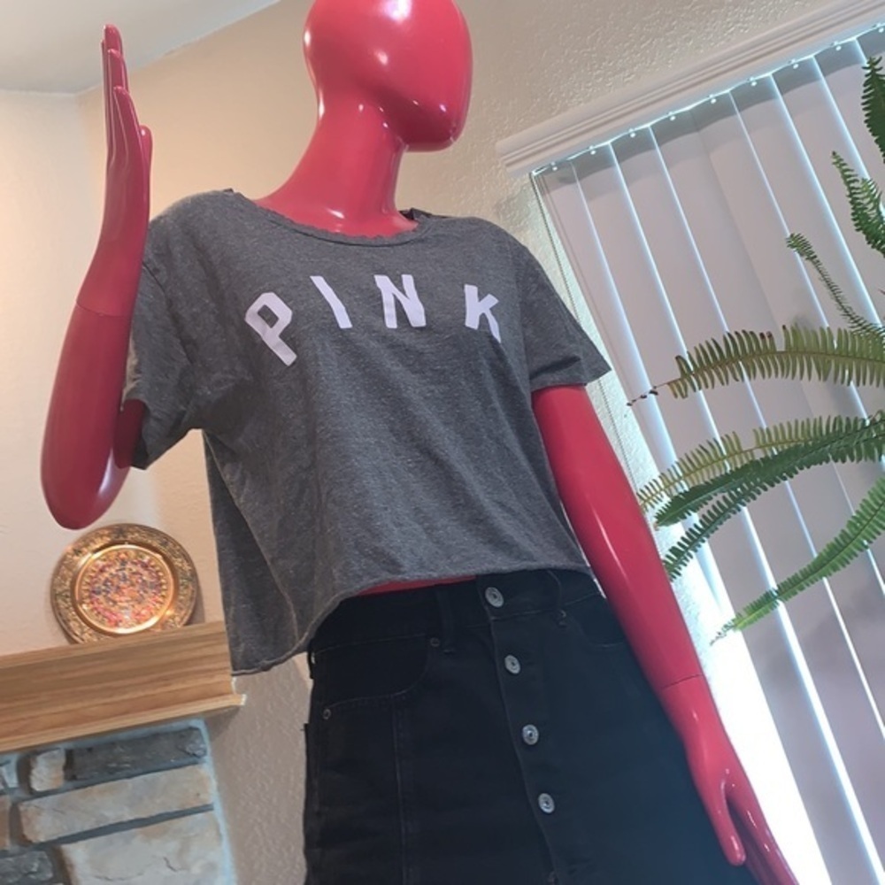 PINK Victoria’s Secret Crop Top